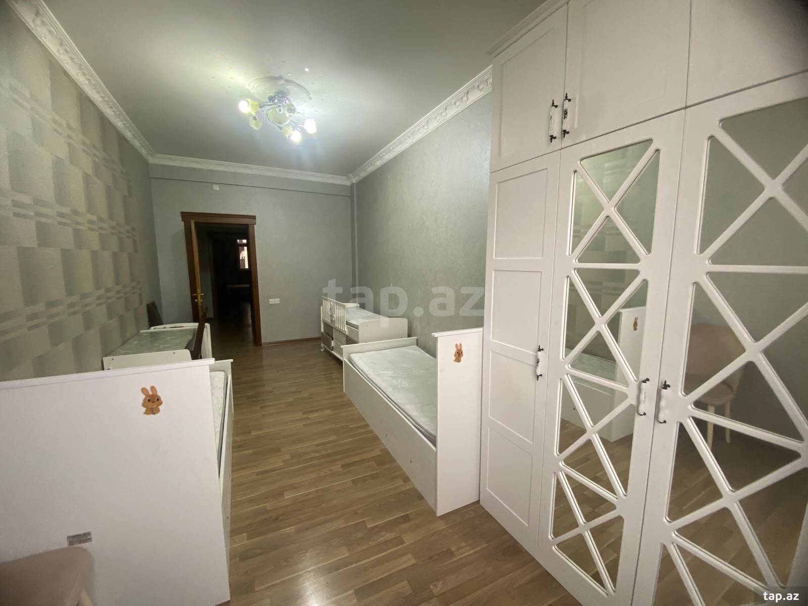 3-otaqlı yeni tikili kirayə verilir, İlqar Cümşüdov küç., 135 m²