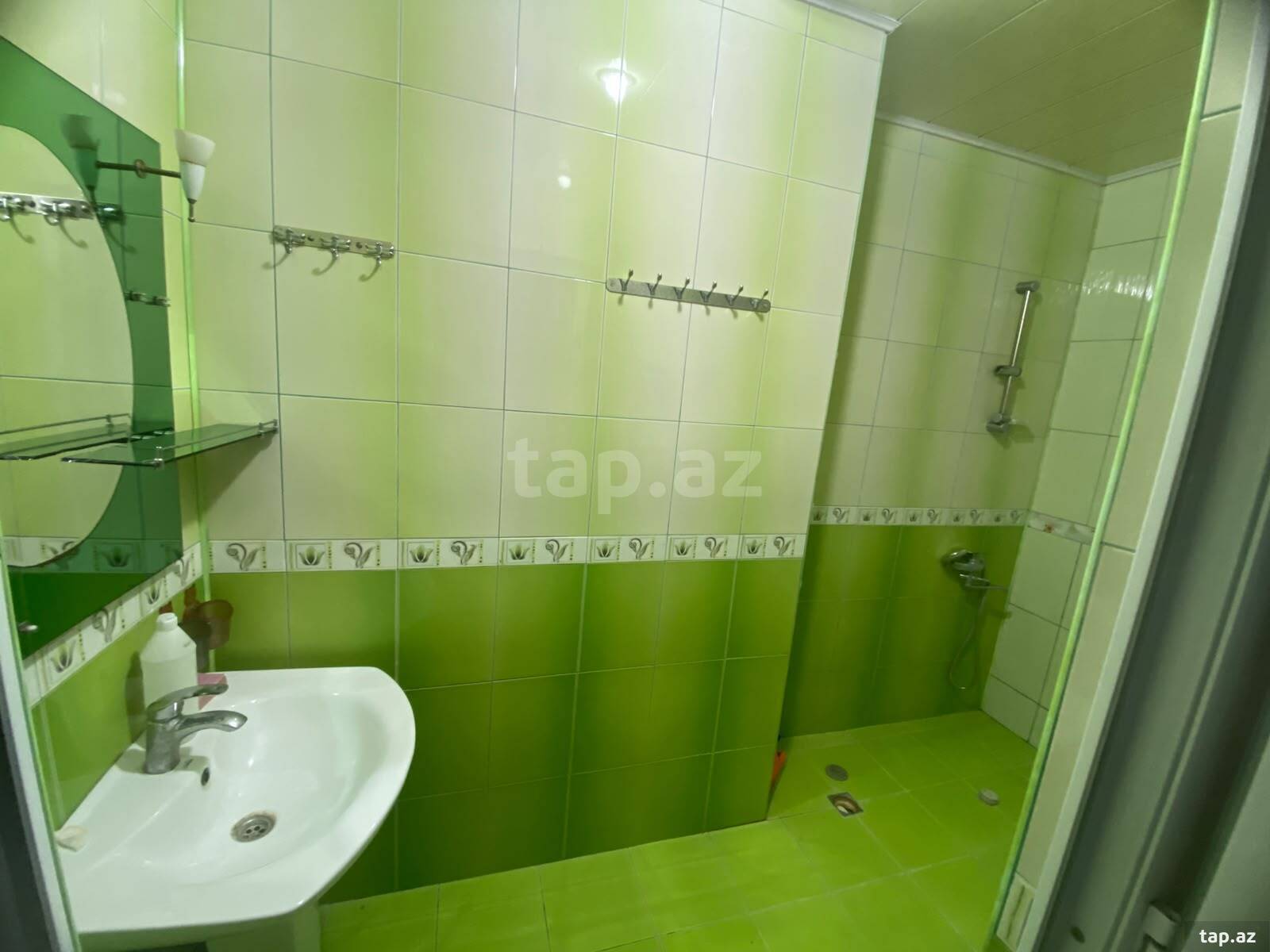 3-otaqlı yeni tikili kirayə verilir, İlqar Cümşüdov küç., 135 m²