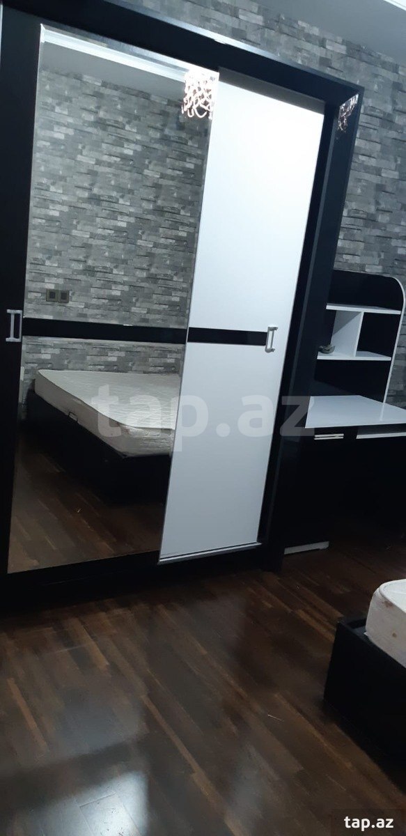 3-otaqlı mənzil kirayə verilir, M. Kazımovski küç. 31, 80 m²