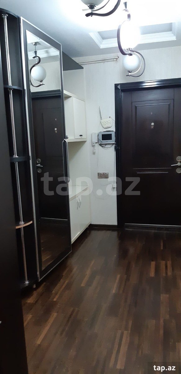 3-otaqlı mənzil kirayə verilir, M. Kazımovski küç. 31, 80 m²