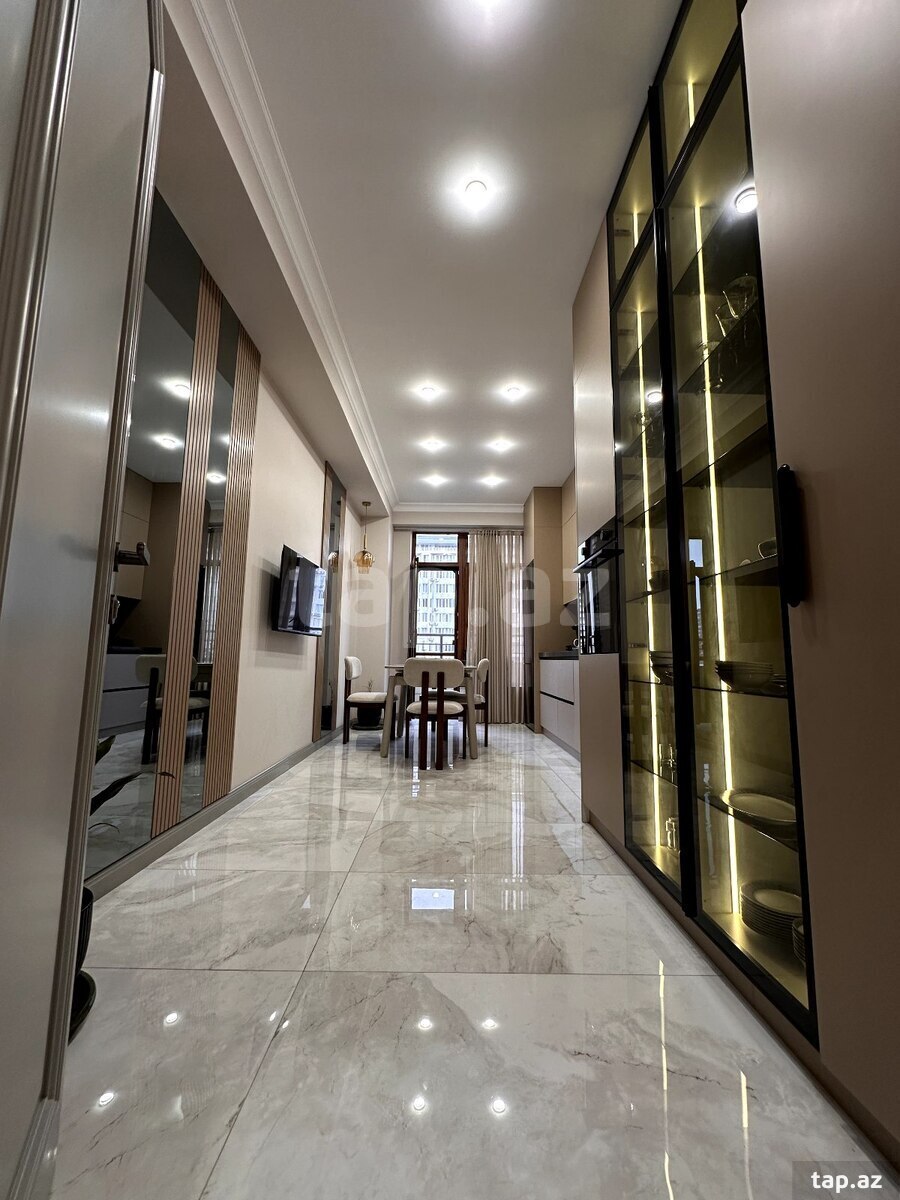 4-otaqlı yeni tikili, 28 May m., 175 m²