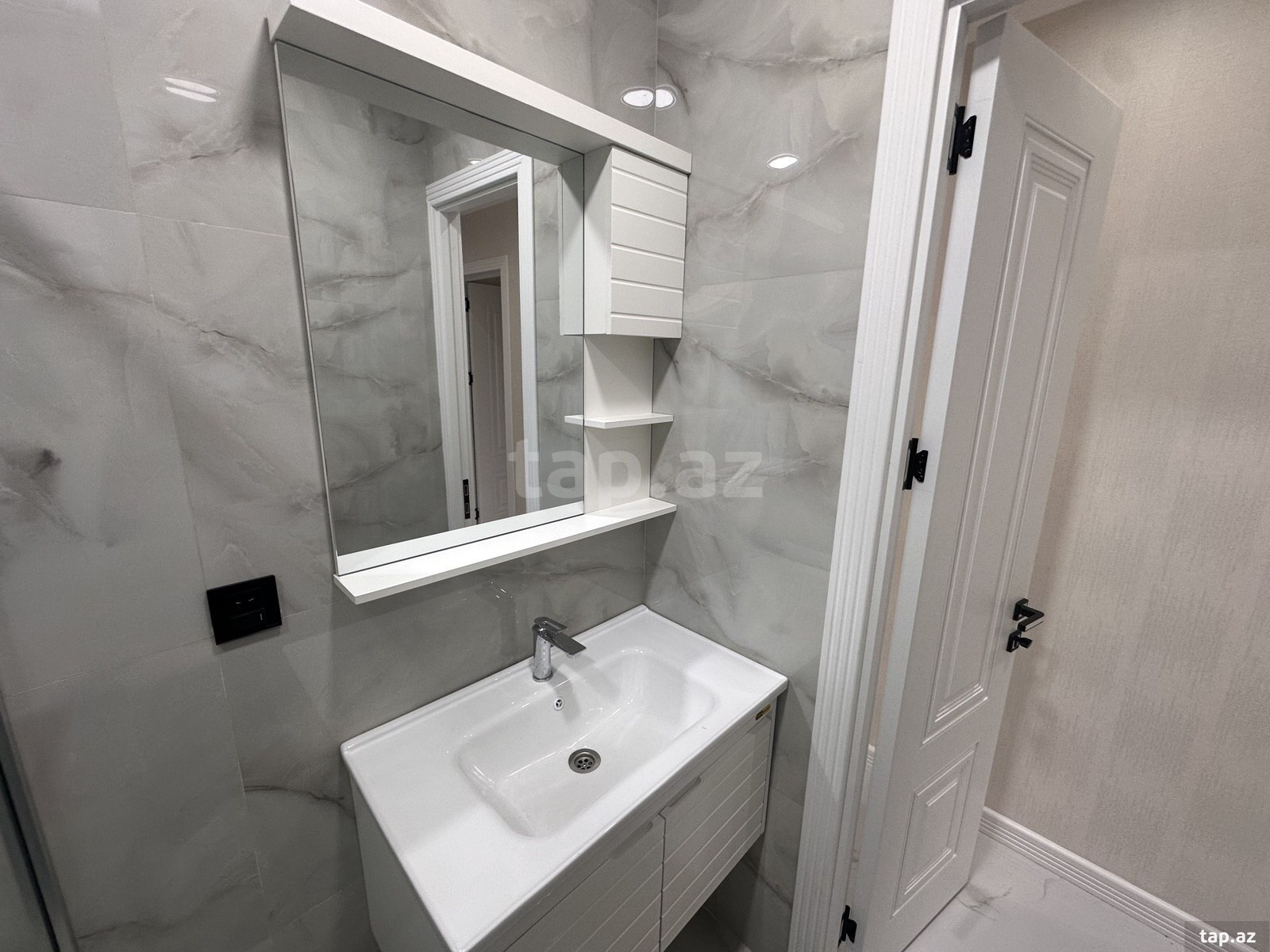 3-otaqlı mənzil kirayə verilir, Binəqədi r., 70 m²