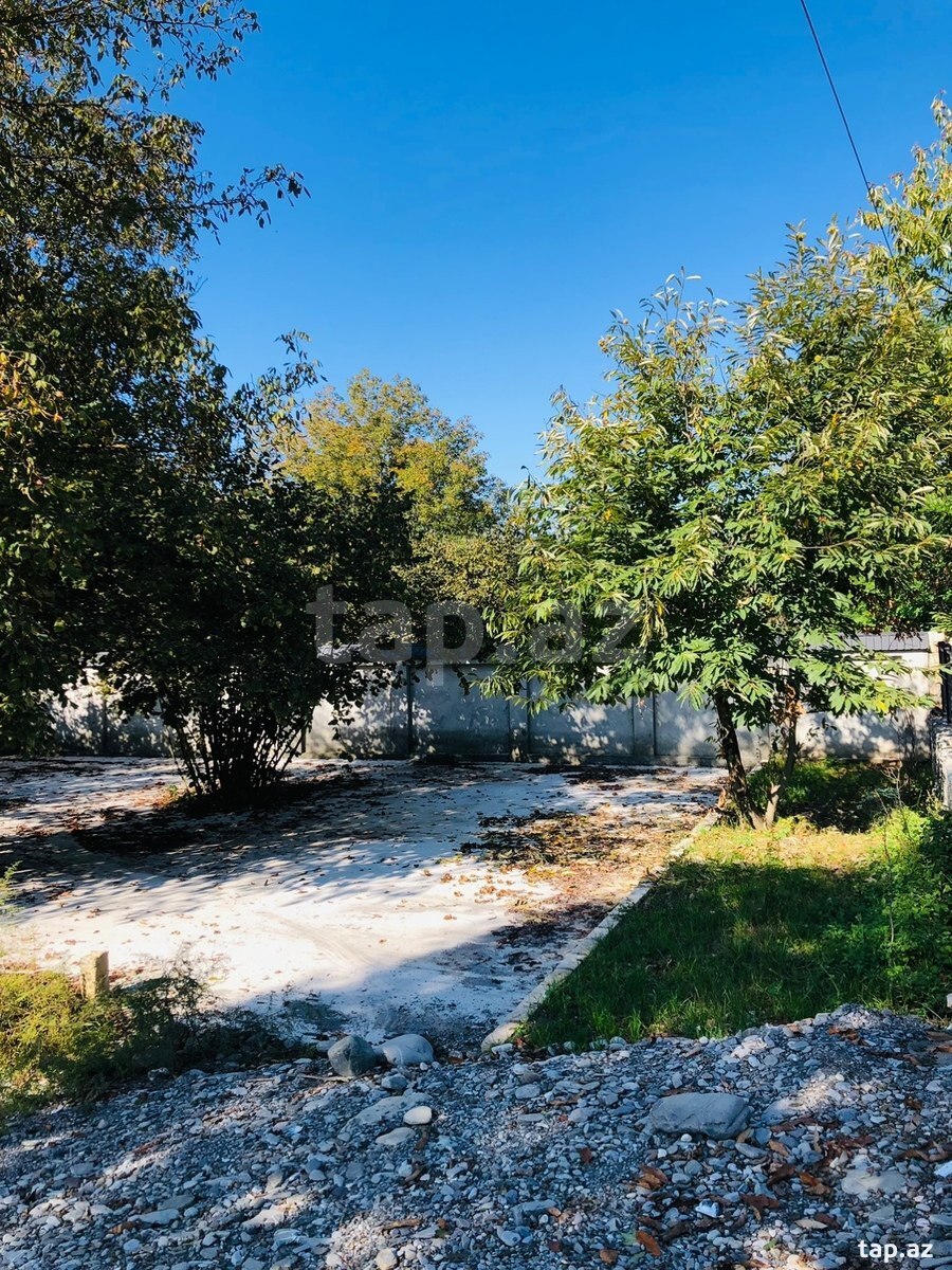18 sot torpaq sahəsi, Qəbələ r.