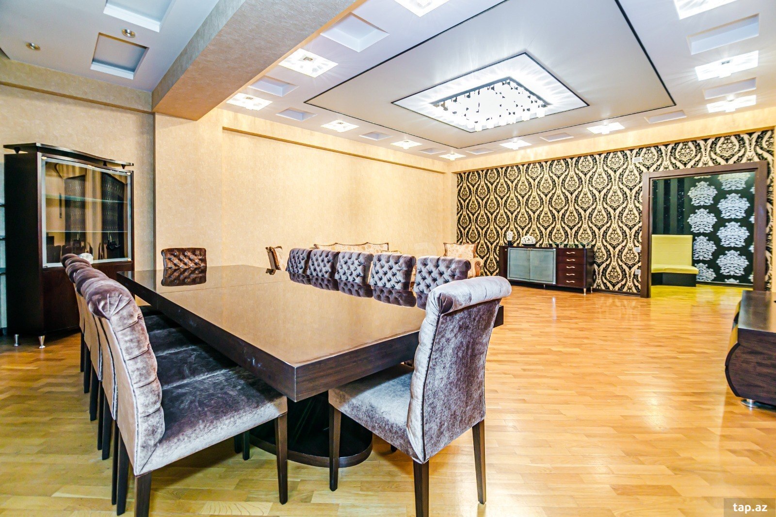 4-room apartment for rent, Baku