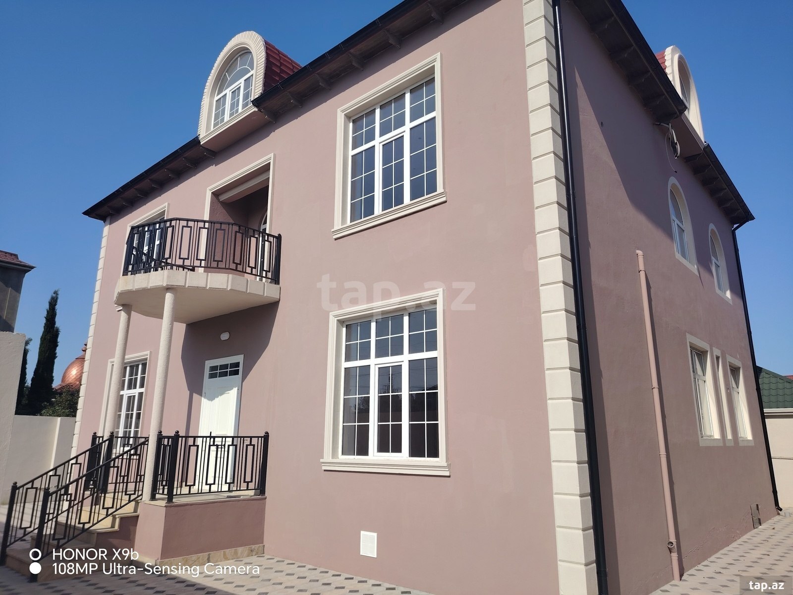 15 otaqlı həyət evi satılır, Bakı