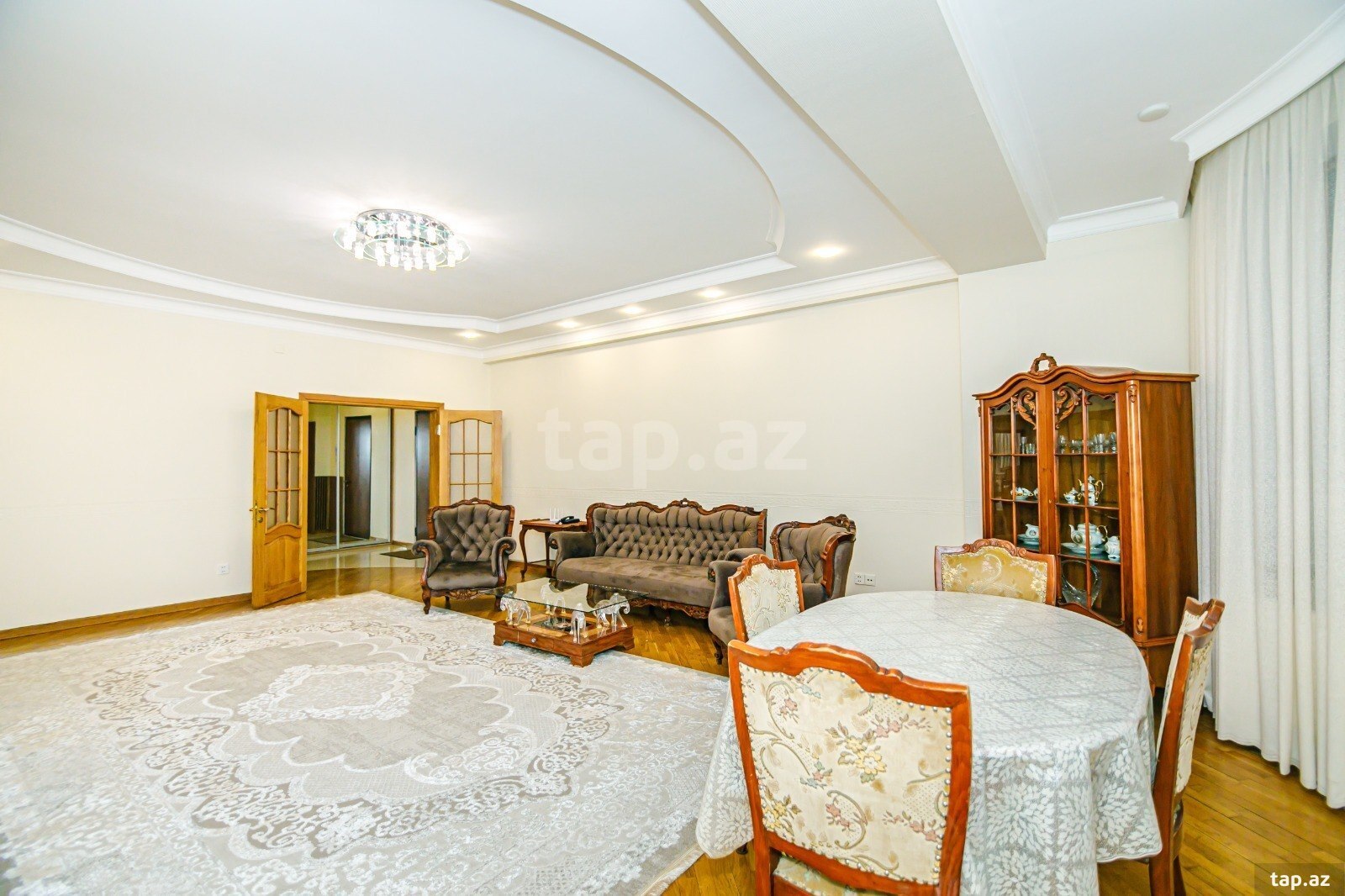 3 otaqlı mənzil kirayə verilir, Bakı