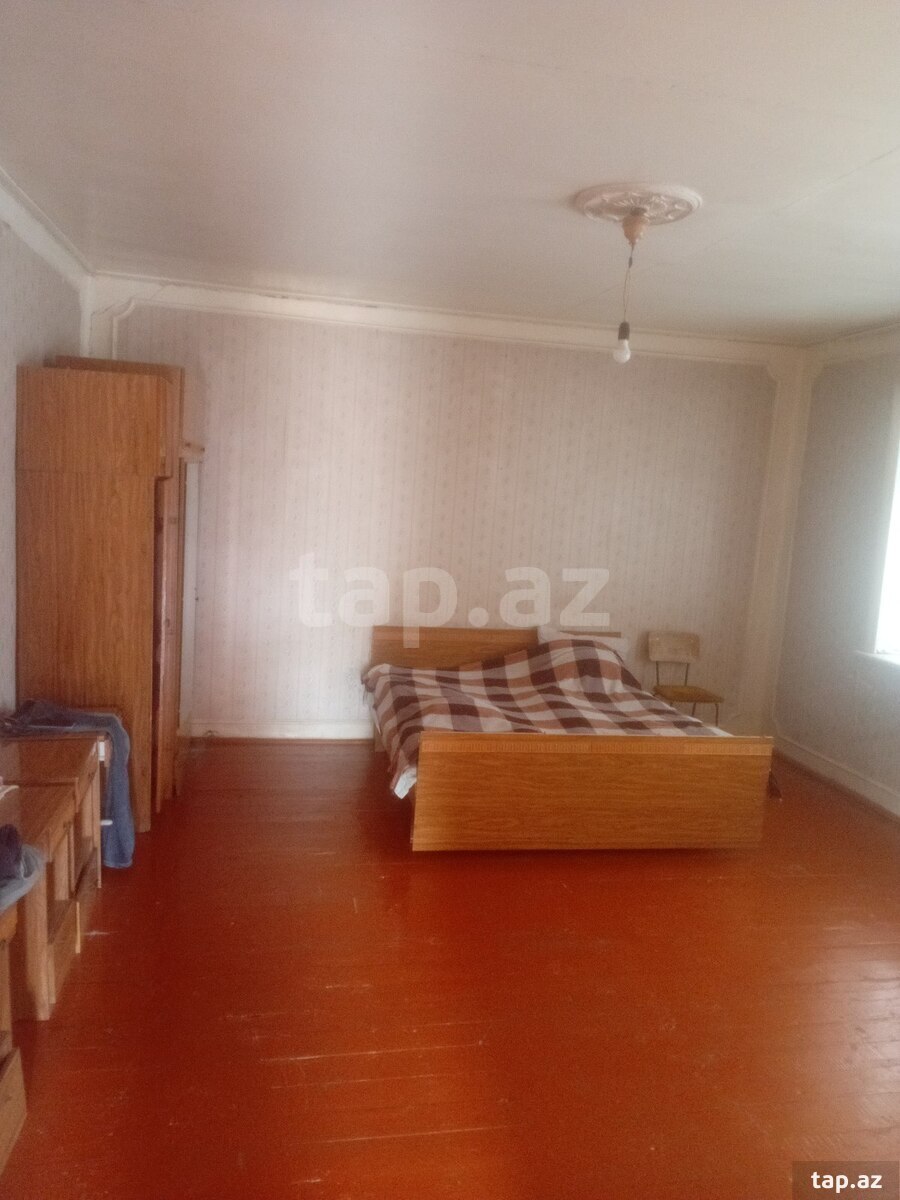 4 otaqlı həyət evi satılır
