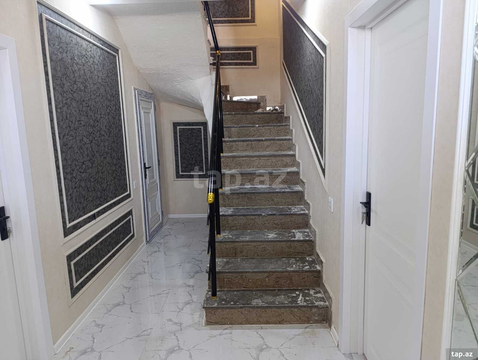 6-room private house for sale, Baku