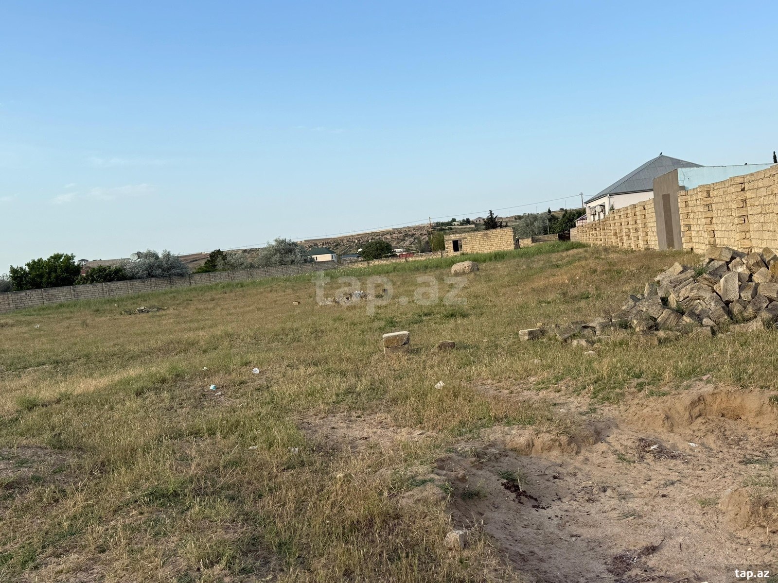 Land for sale, Baku