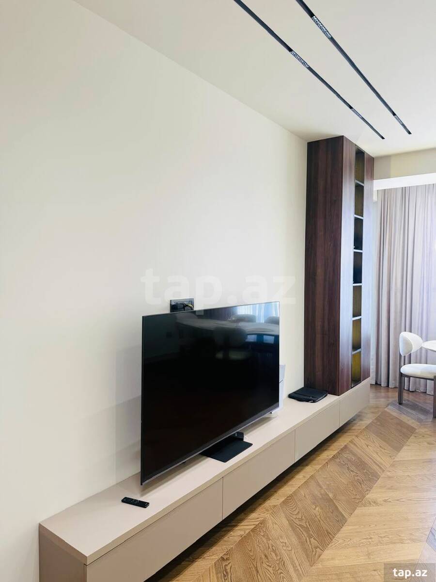 3-otaqlı yeni tikili, Sergey Senyuşkin küç. 83, 125 m²
