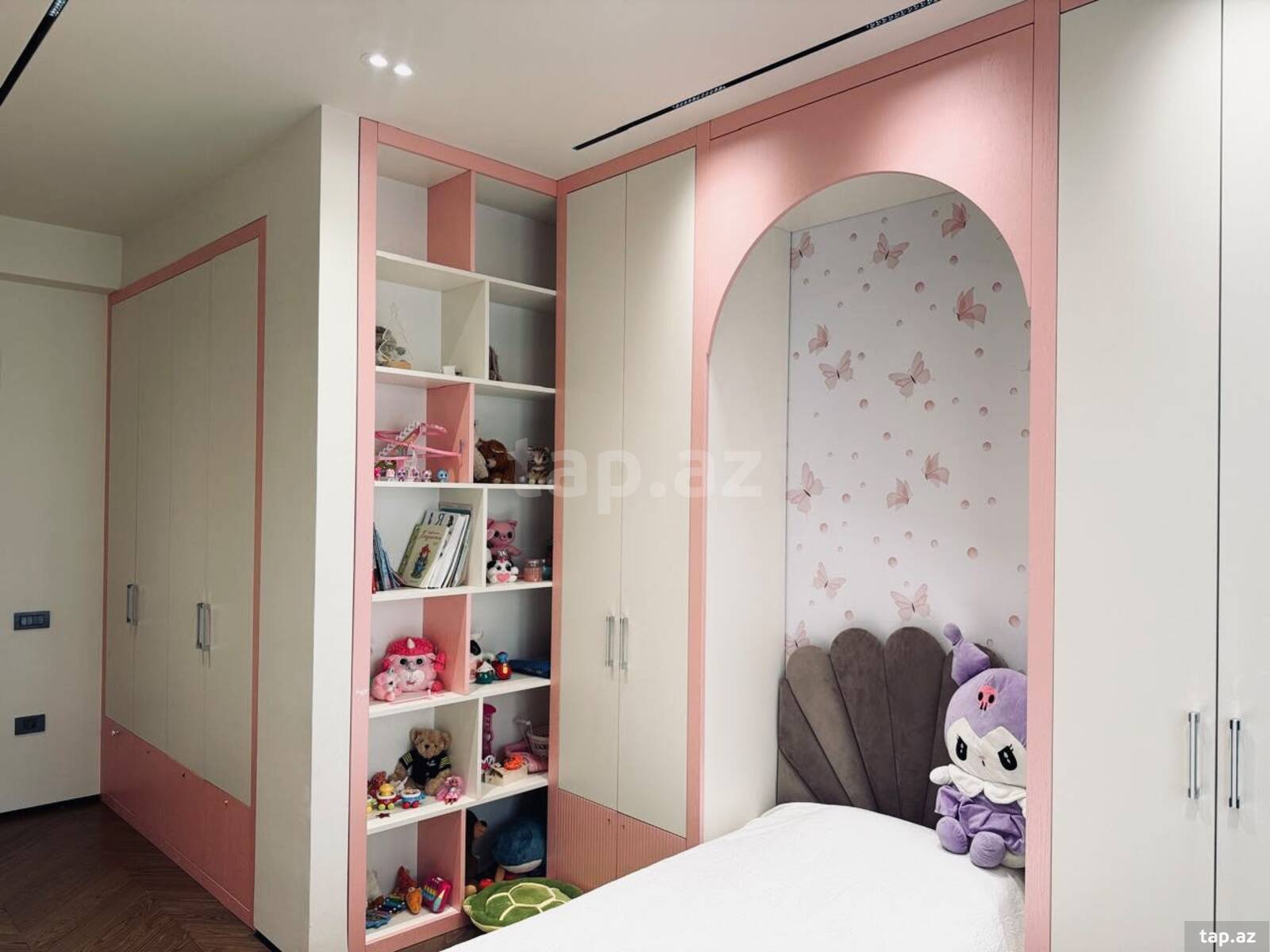 3-otaqlı yeni tikili, Sergey Senyuşkin küç. 83, 125 m²