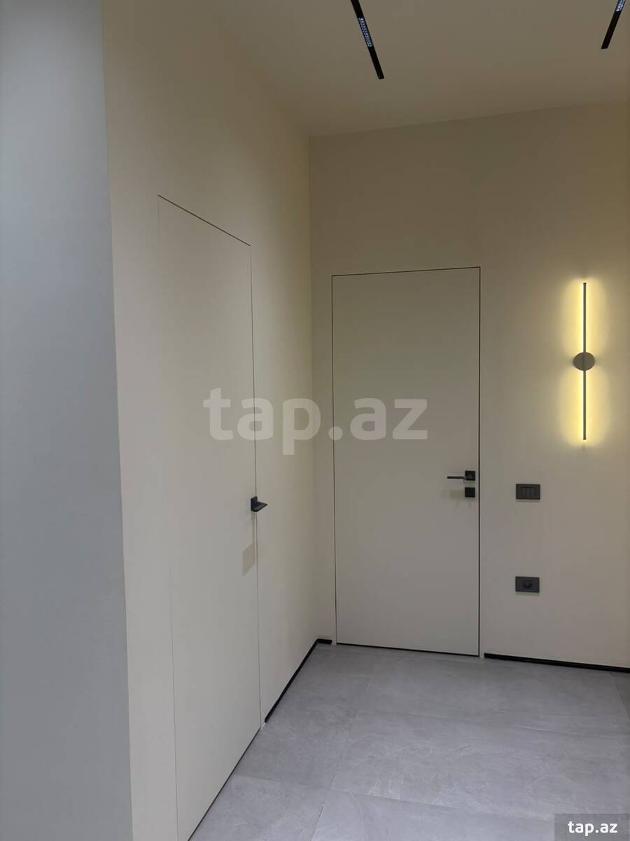 3-otaqlı yeni tikili, Sergey Senyuşkin küç. 83, 125 m²