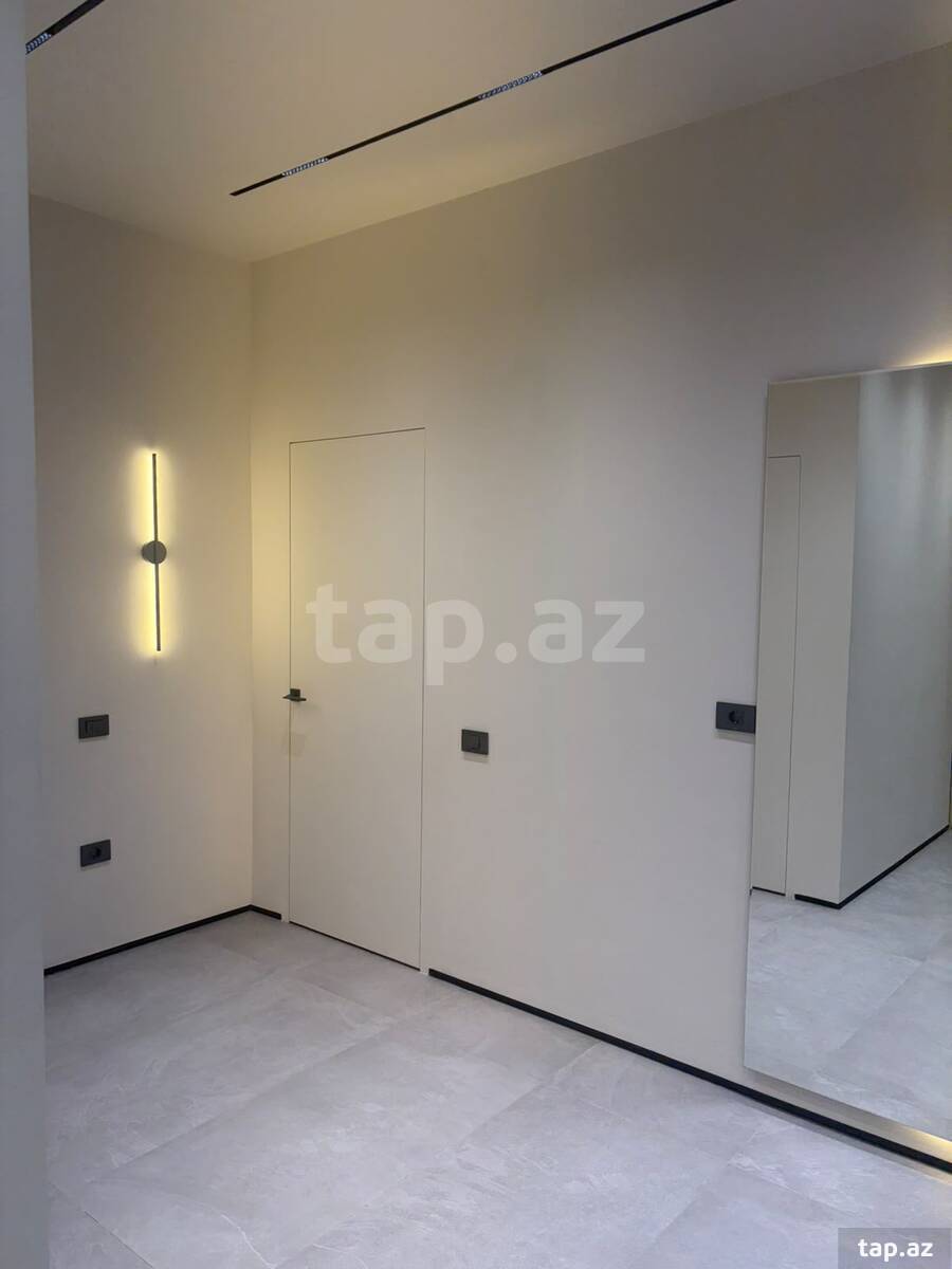 3-otaqlı yeni tikili, Sergey Senyuşkin küç. 83, 125 m²