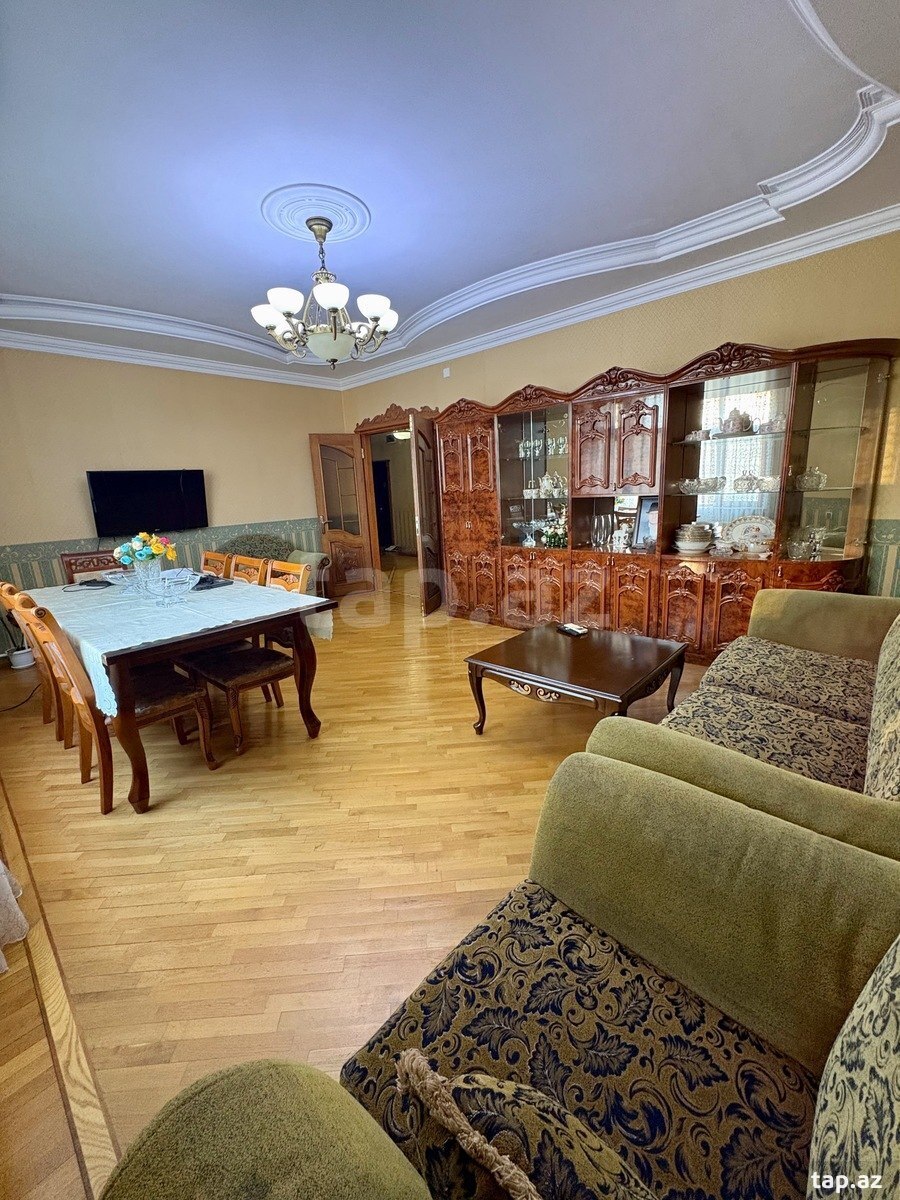 3-otaqlı yeni tikili, Əziz Nəzərov 9 küç., 120 m²