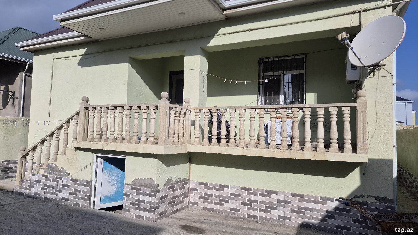 4 otaqlı həyət evi satılır, Bakı