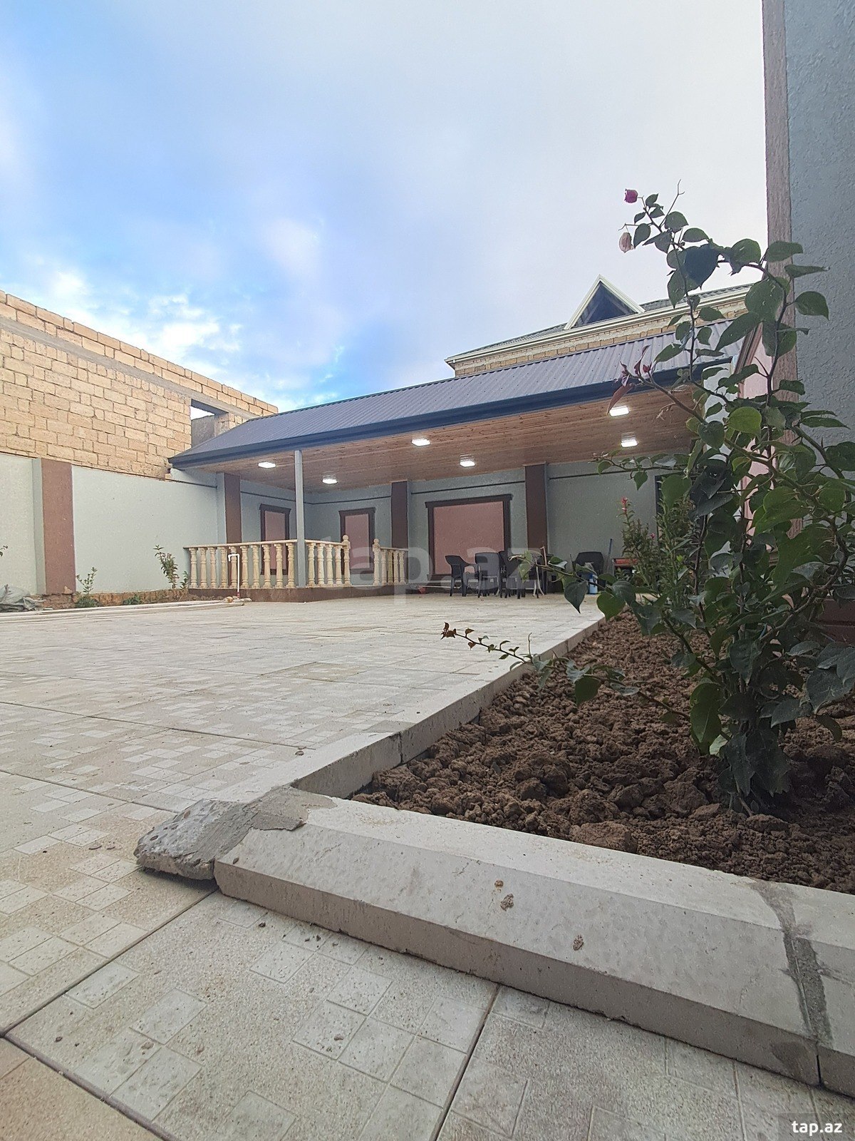 3 otaqlı həyət evi satılır, Bakı