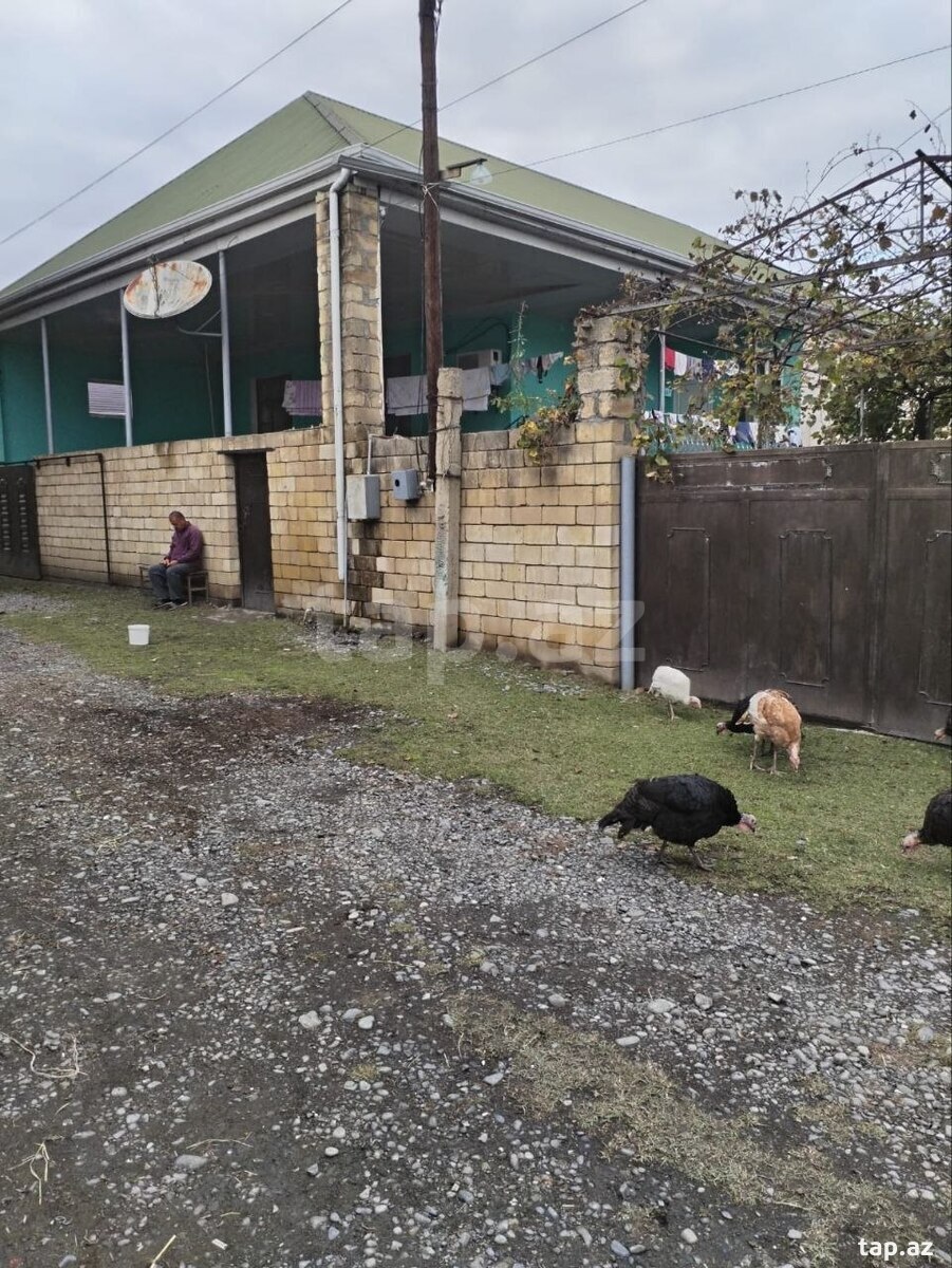 8-room private house for sale, Qax