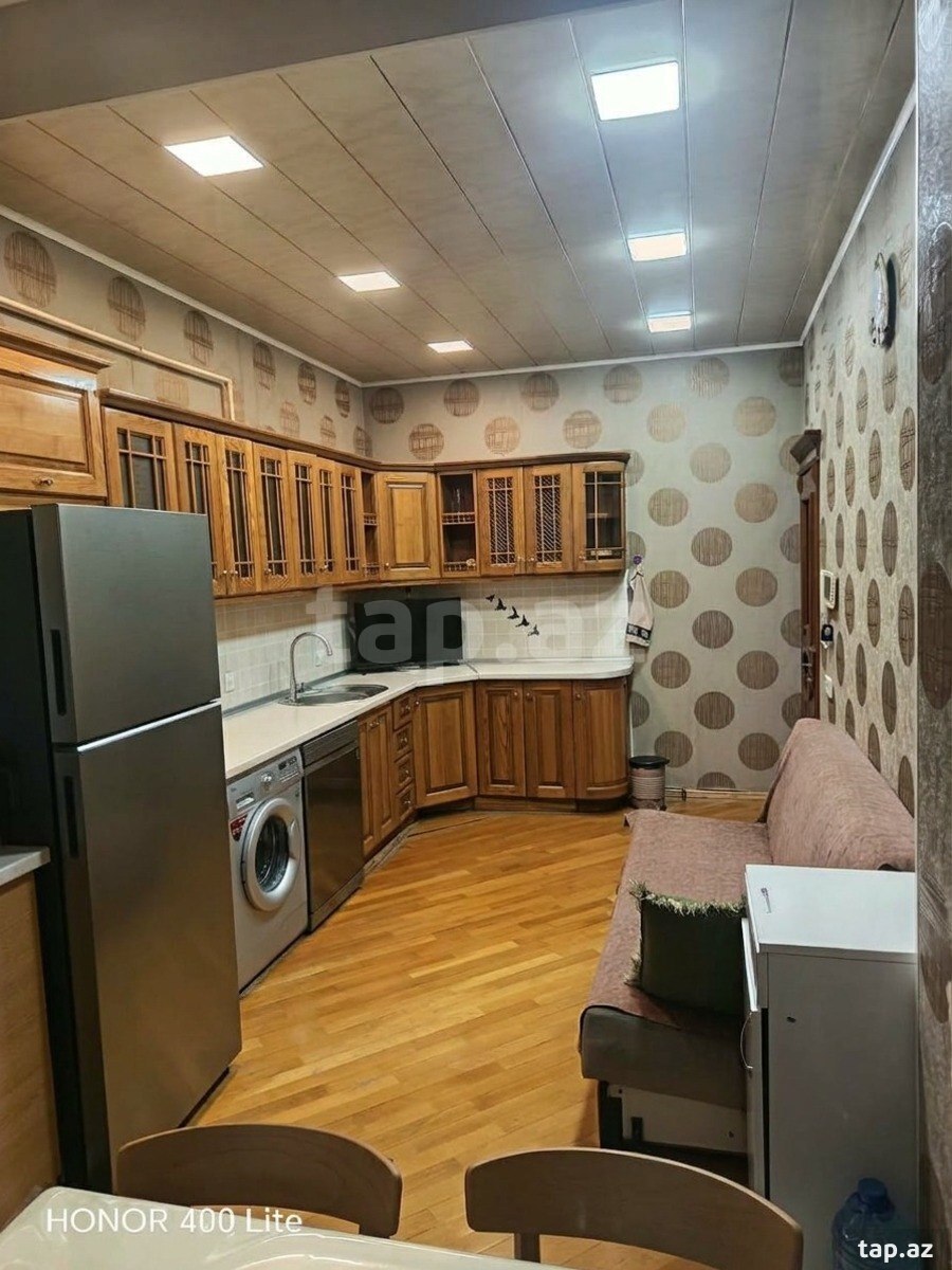 3 otaqlı mənzil satılır, Bakı