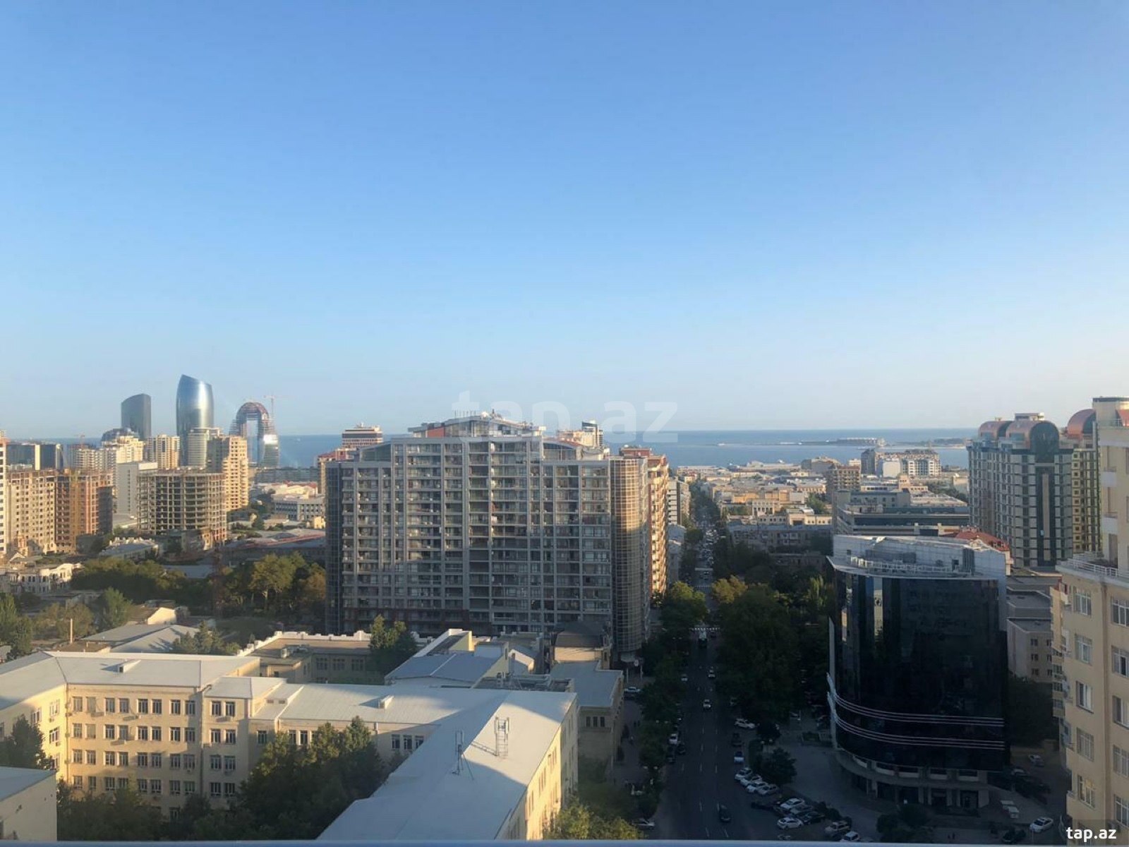 4-room apartment for sale, Baku