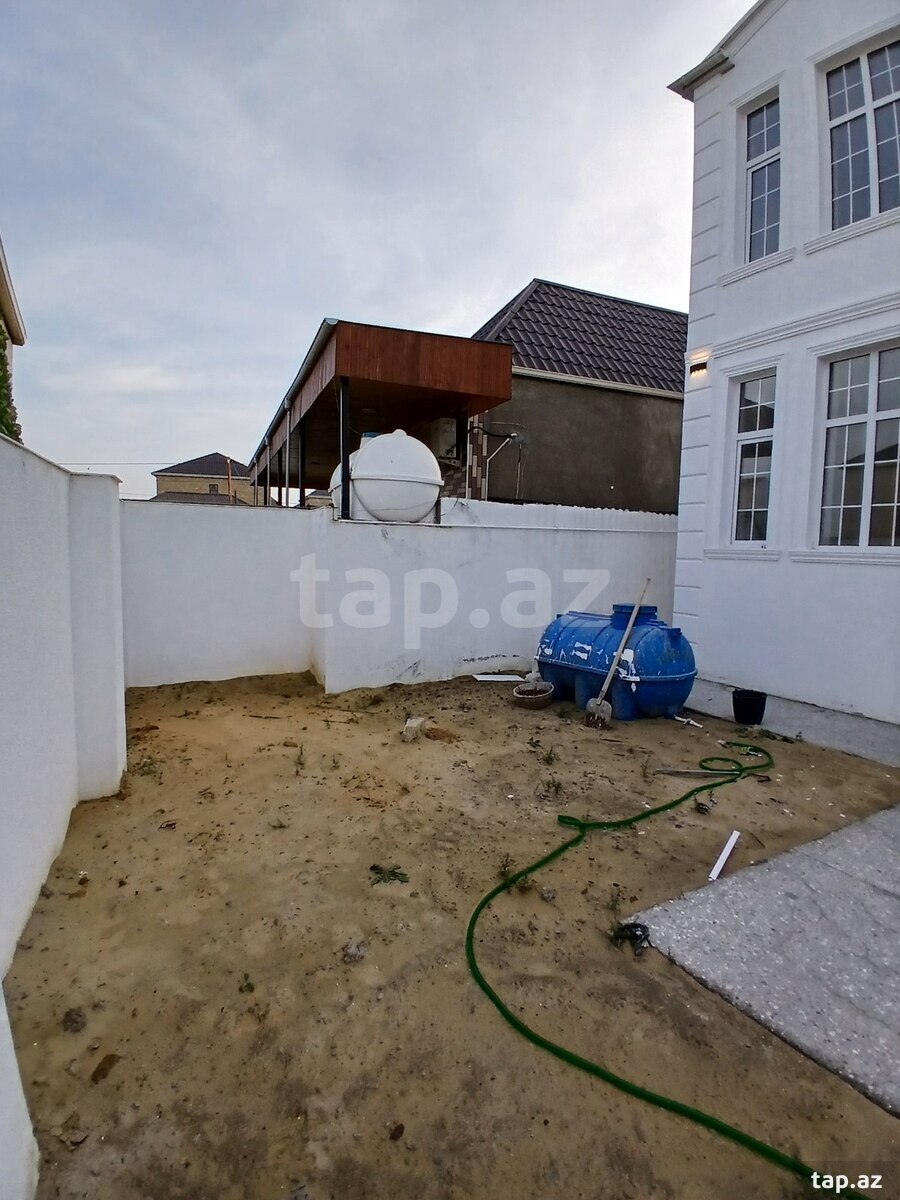 4-room private house for sale, Baku
