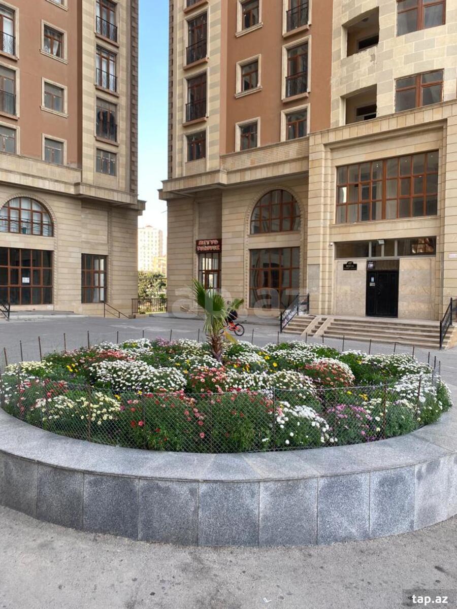 4-room apartment for sale, Baku