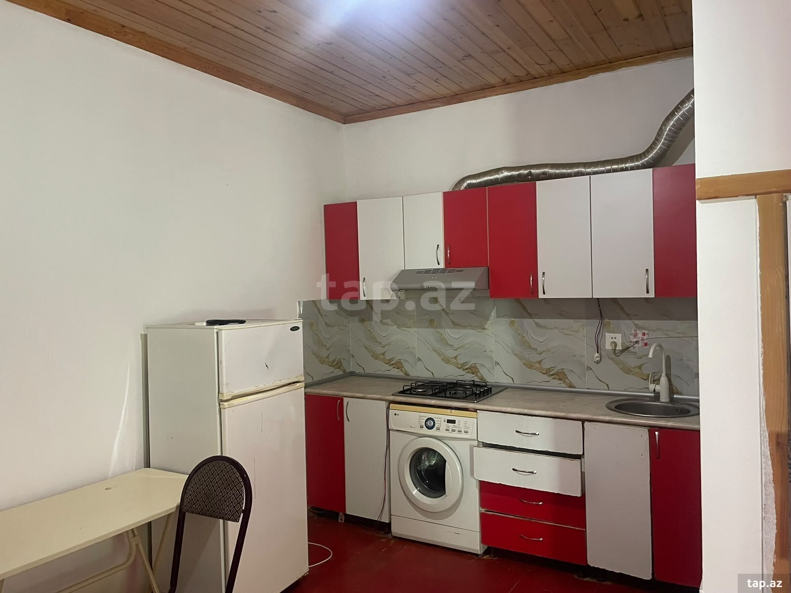 1 otaqlı mənzil kirayə verilir, Bakı