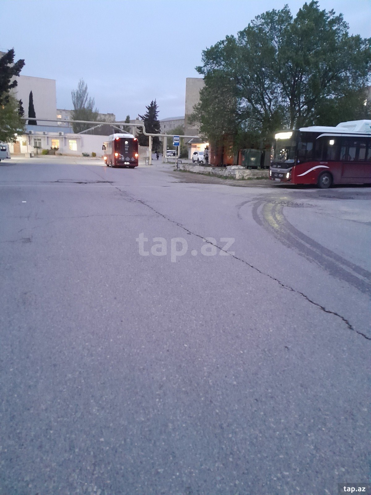 3 otaqlı mənzil satılır, Əmircan, Bakı