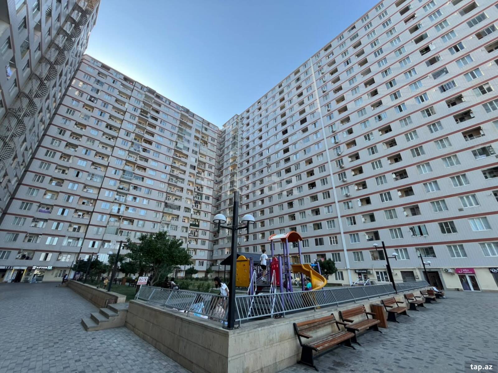 3 otaqlı mənzil kirayə verilir, Bakı
