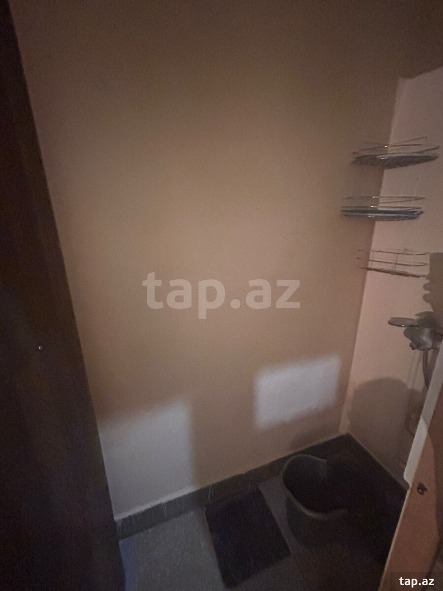 1 otaqlı həyət evi kirayə verilir, Bakı