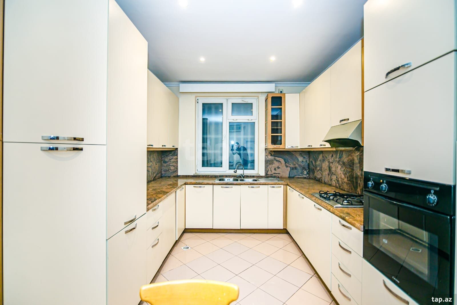 3-room apartment for rent, Baku