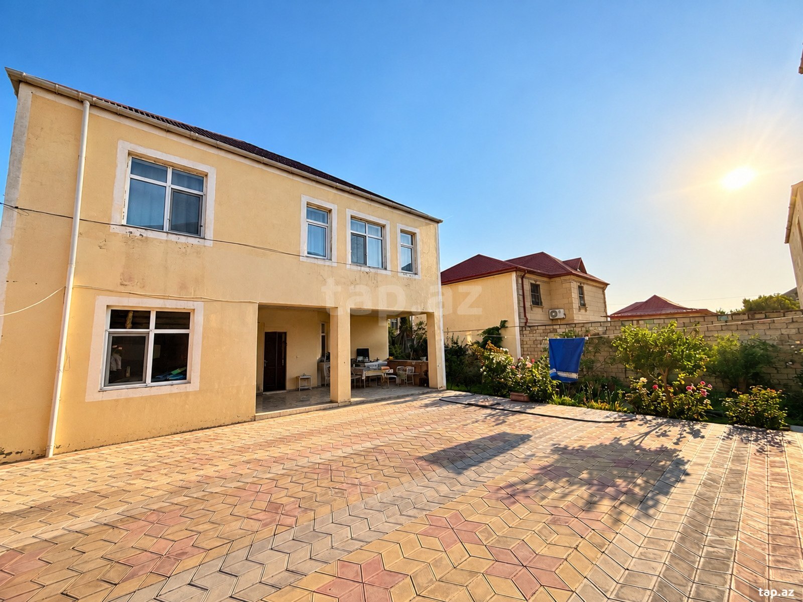 4 otaqlı həyət evi satılır, Binəqədi, Bakı