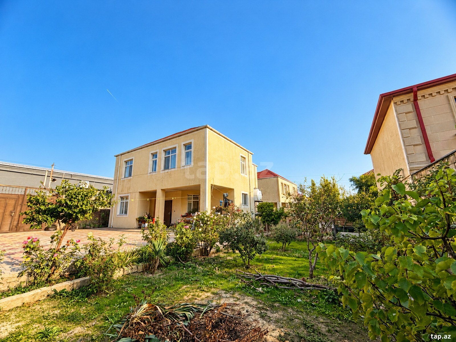 4 otaqlı həyət evi satılır, Binəqədi, Bakı