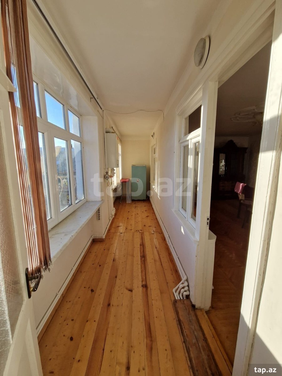 4-room apartment for sale, Baku
