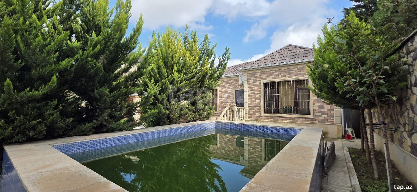 3 otaqlı həyət evi satılır, Mərdəkan, Bakı