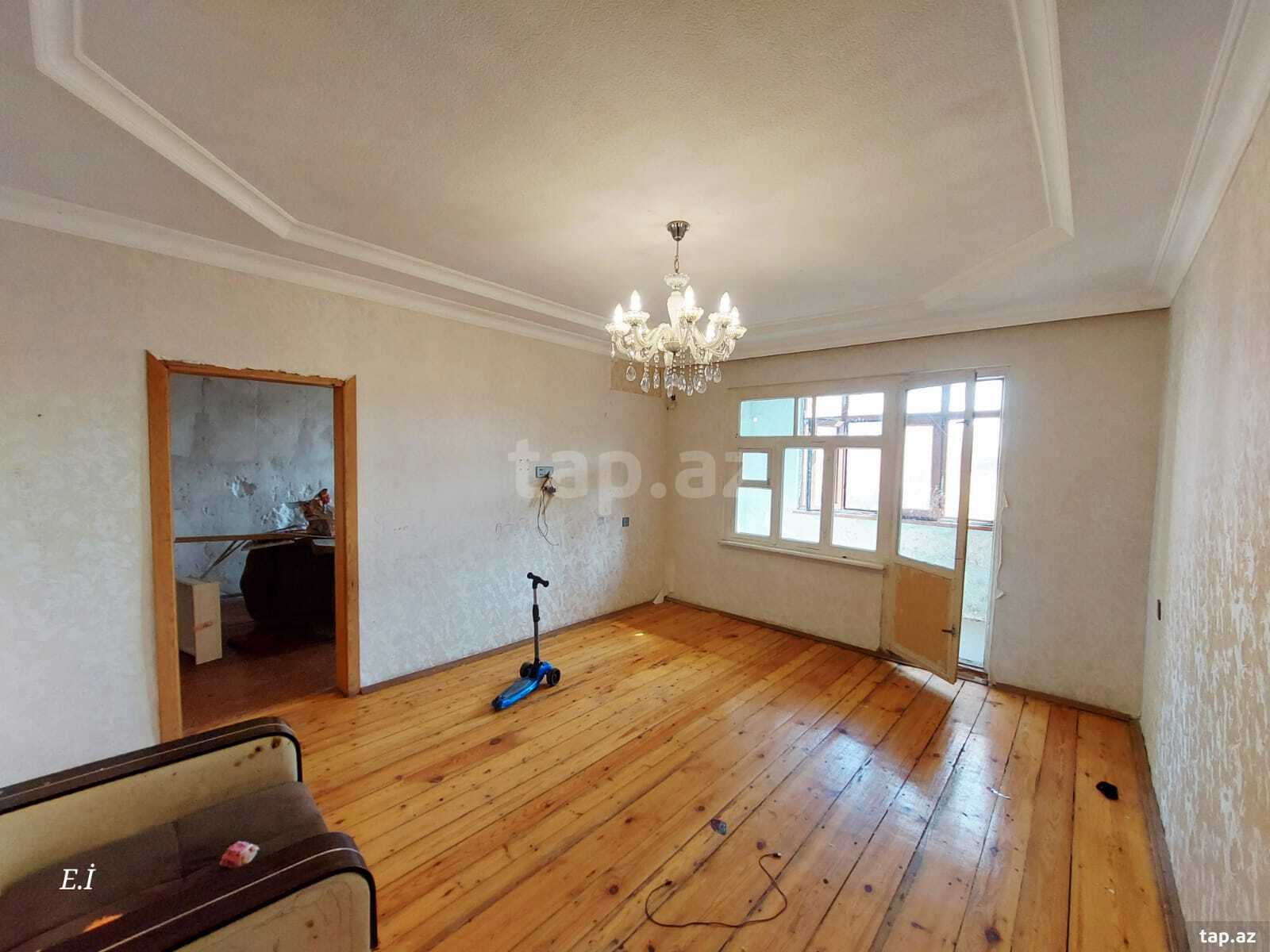 4-room apartment for sale, 10th microdistrict, Sumgait