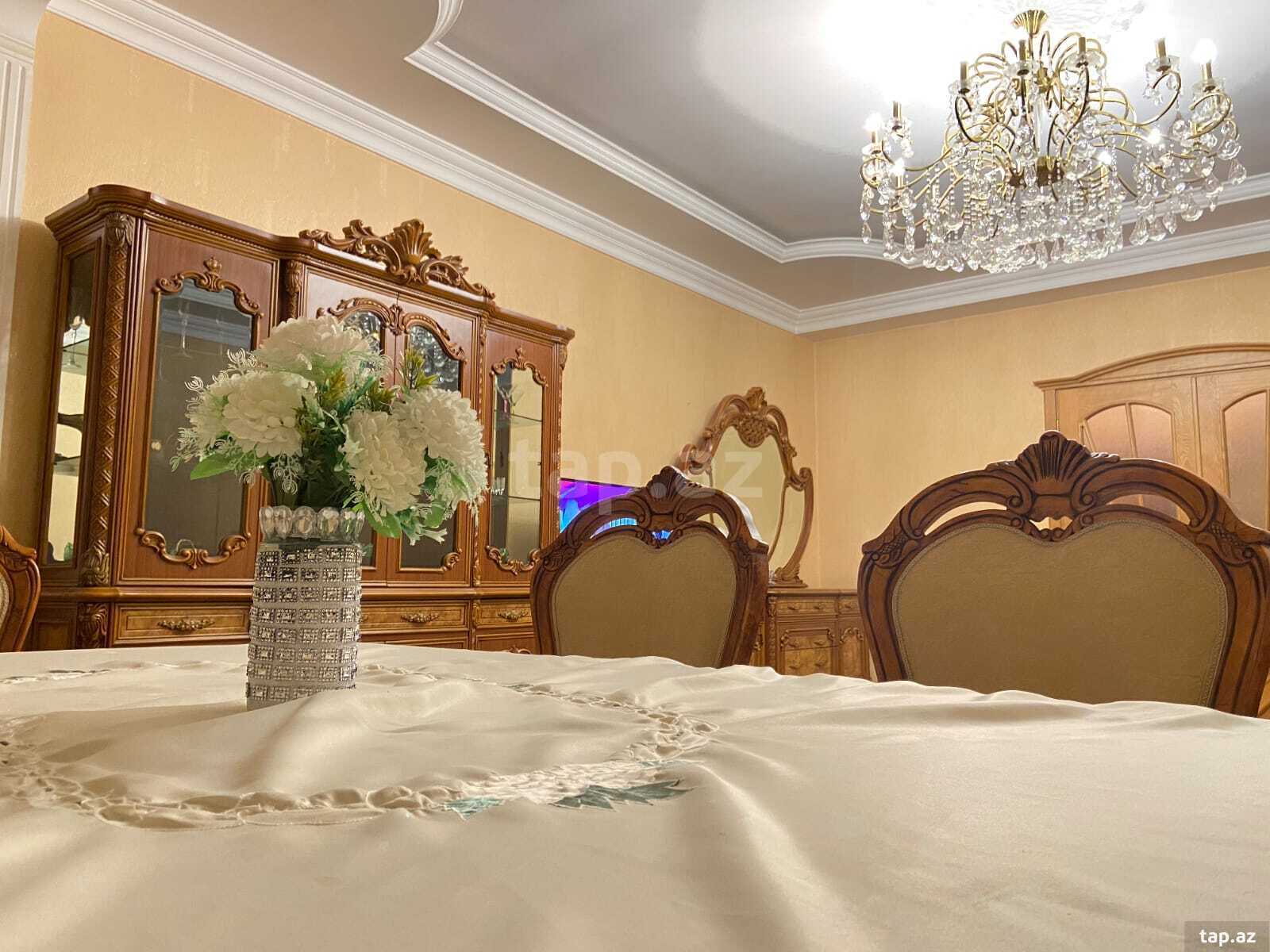 3 otaqlı mənzil kirayə verilir, Bakı