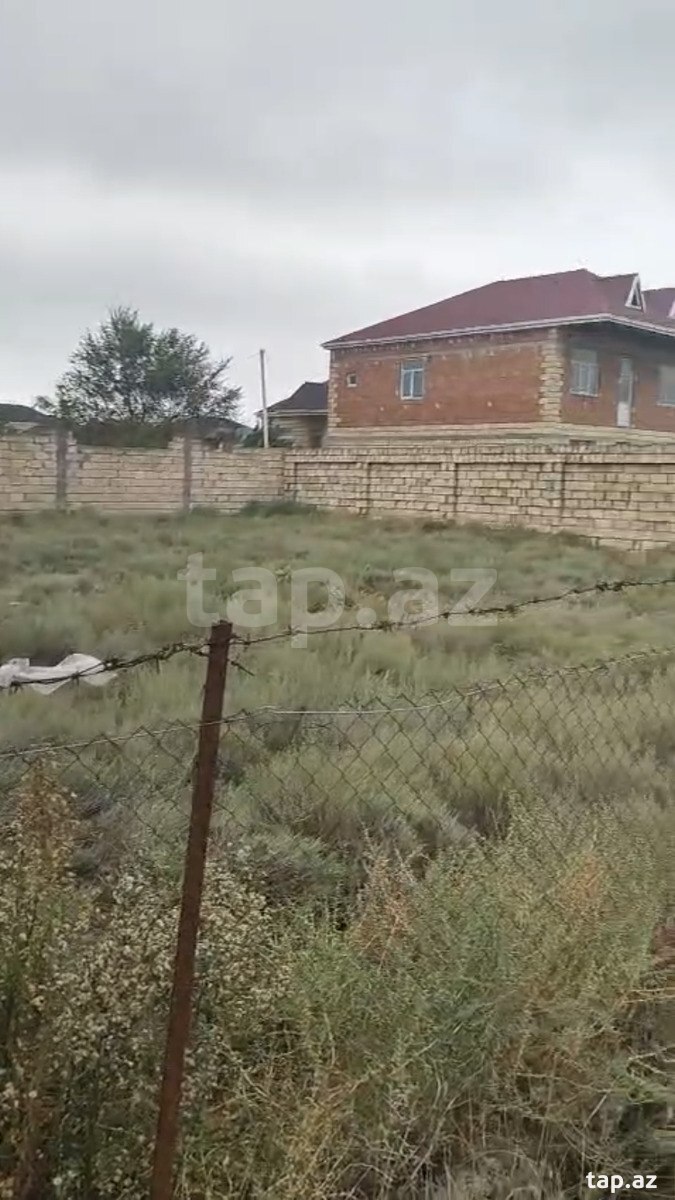 Torpaq satılır, Bakı