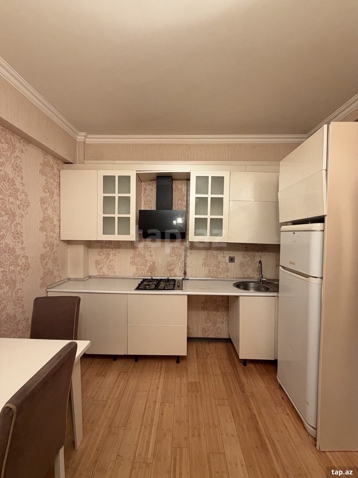2-комн. квартира в аренду, Баку