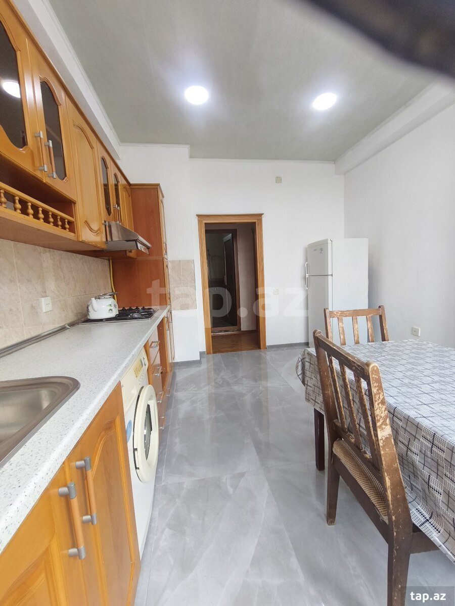 3 otaqlı mənzil kirayə verilir, Bakı