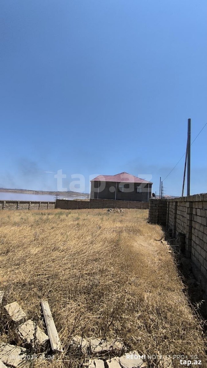 Torpaq satılır, Bakı