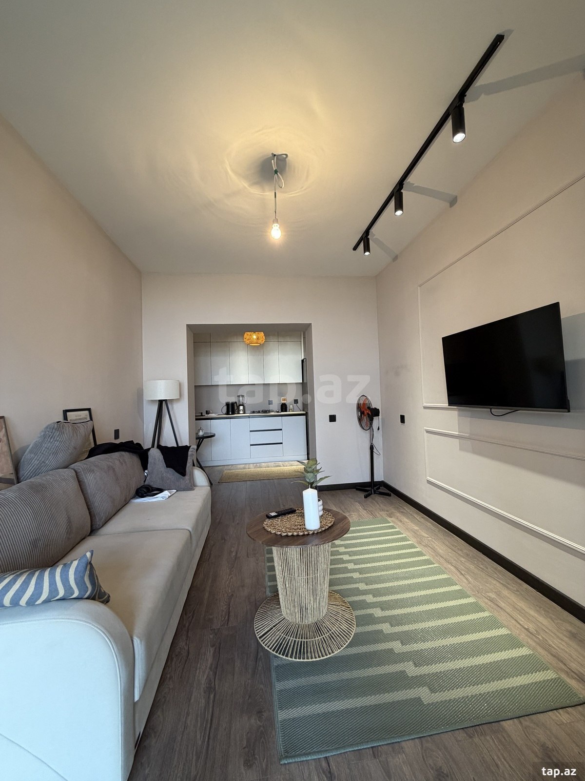 2 otaqlı mənzil satılır, Qaraçuxur, Bakı