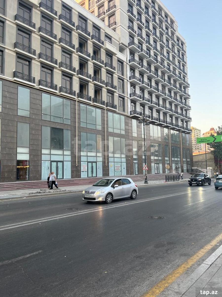 4 otaqlı mənzil satılır, Bakı