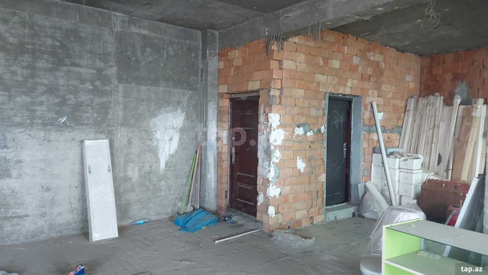 4 otaqlı mənzil satılır, Bakı