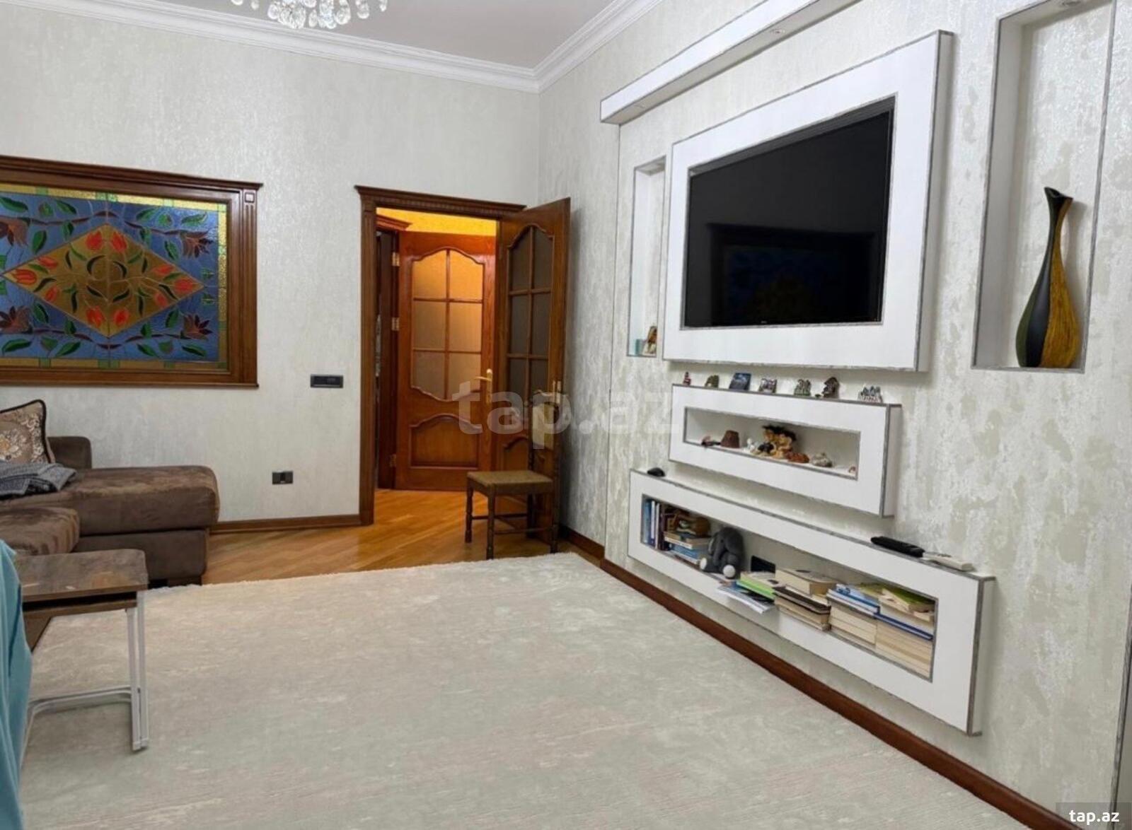 2 otaqlı mənzil kirayə verilir, Bakı