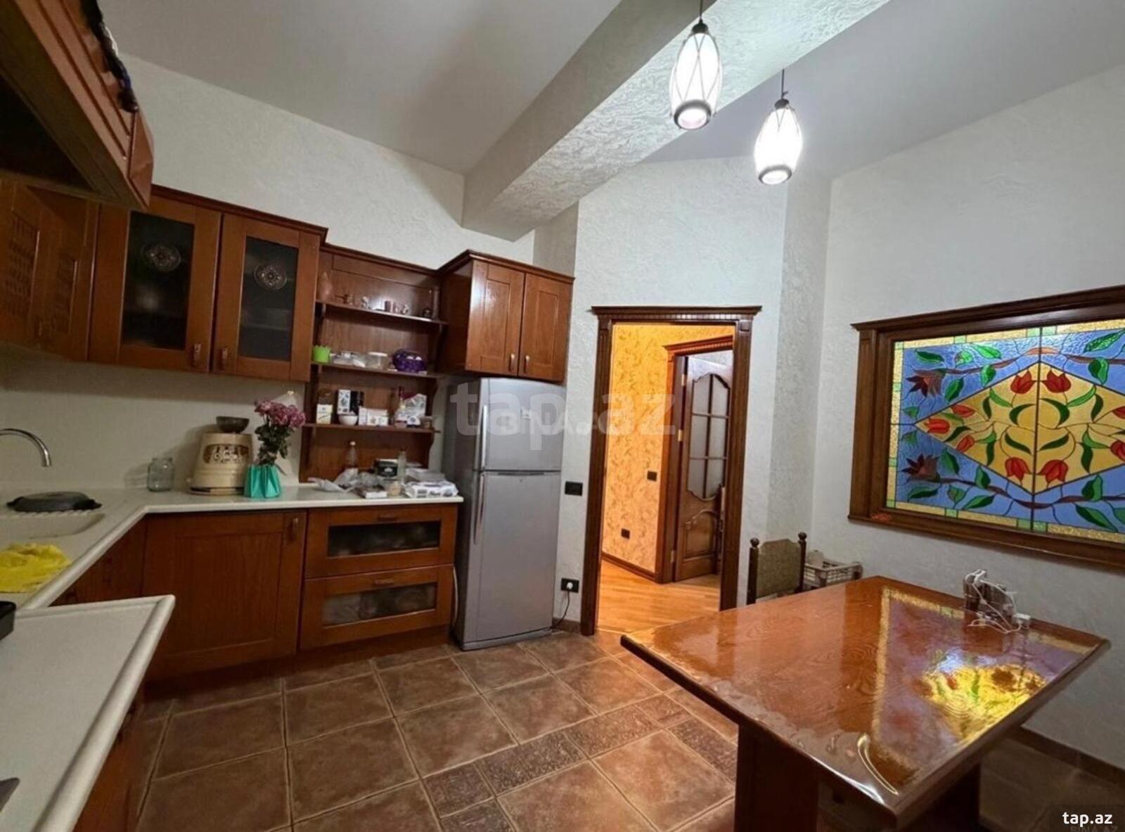 2 otaqlı mənzil kirayə verilir, Bakı