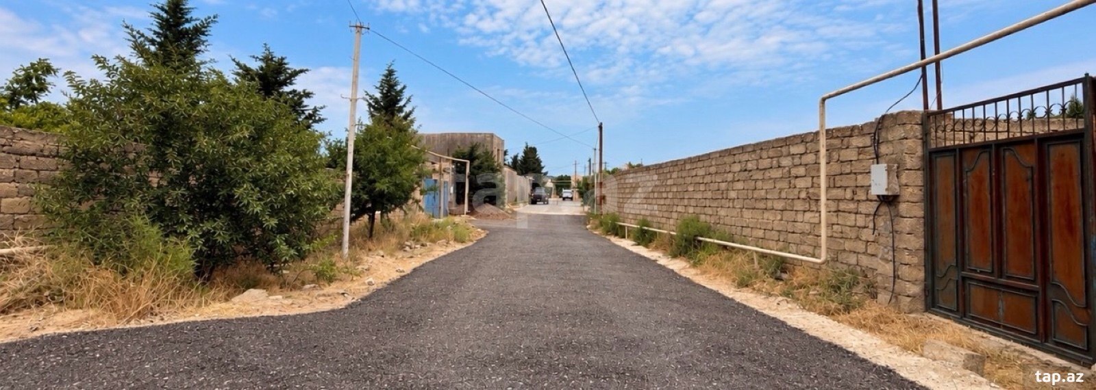 Torpaq satılır, Bakı