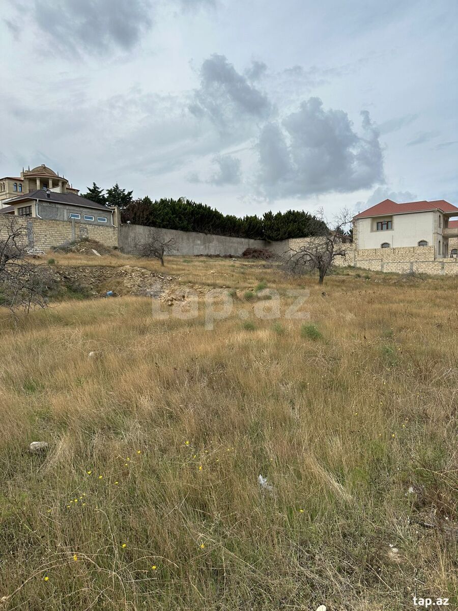 Torpaq satılır, Bakı