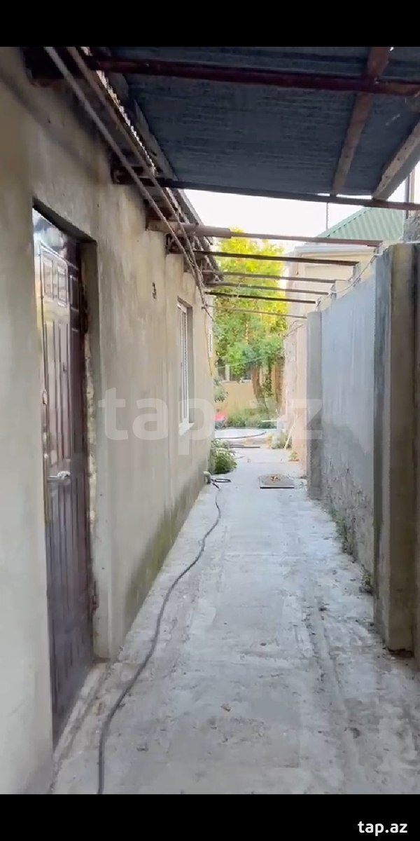 Torpaq satılır, Bakı
