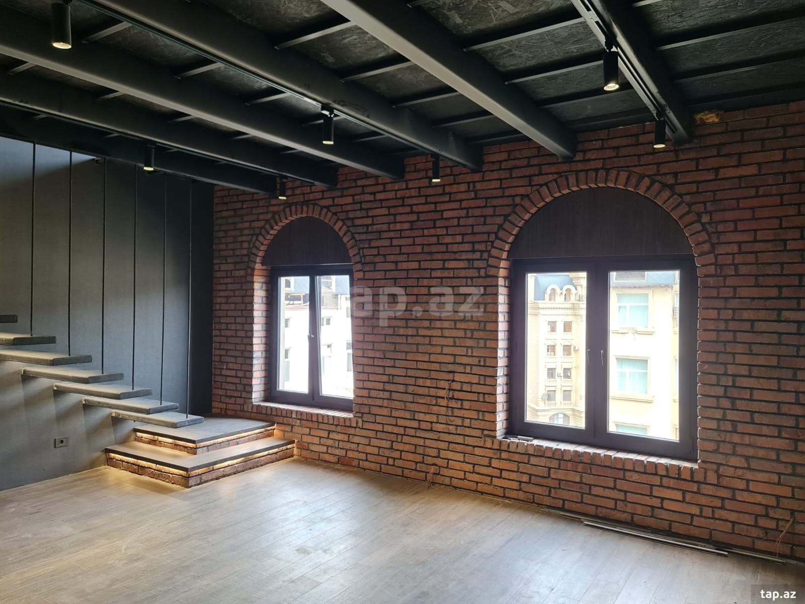 2 otaqlı mənzil satılır, Səbail, Bakı