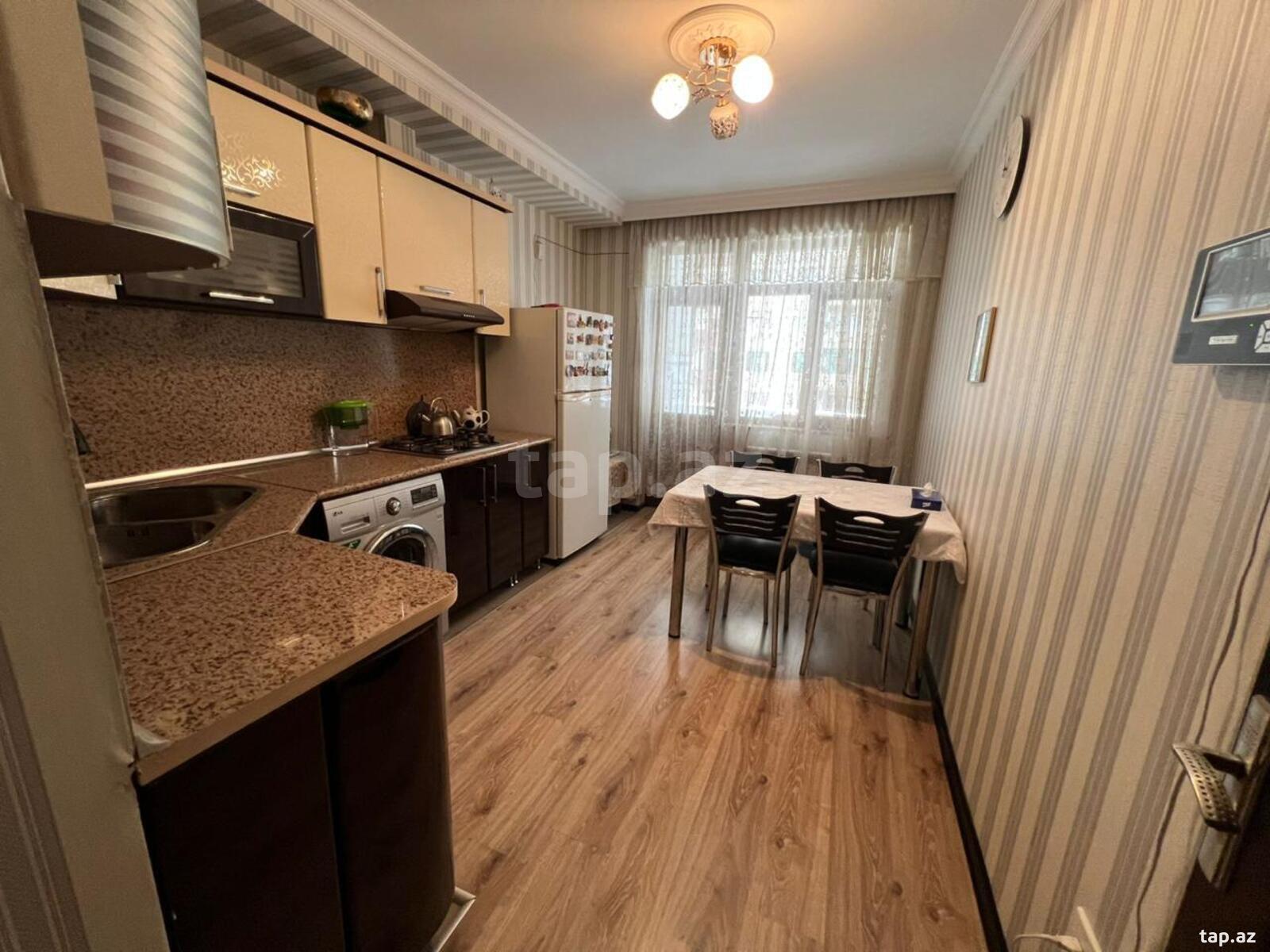 3 otaqlı mənzil satılır, Bakı